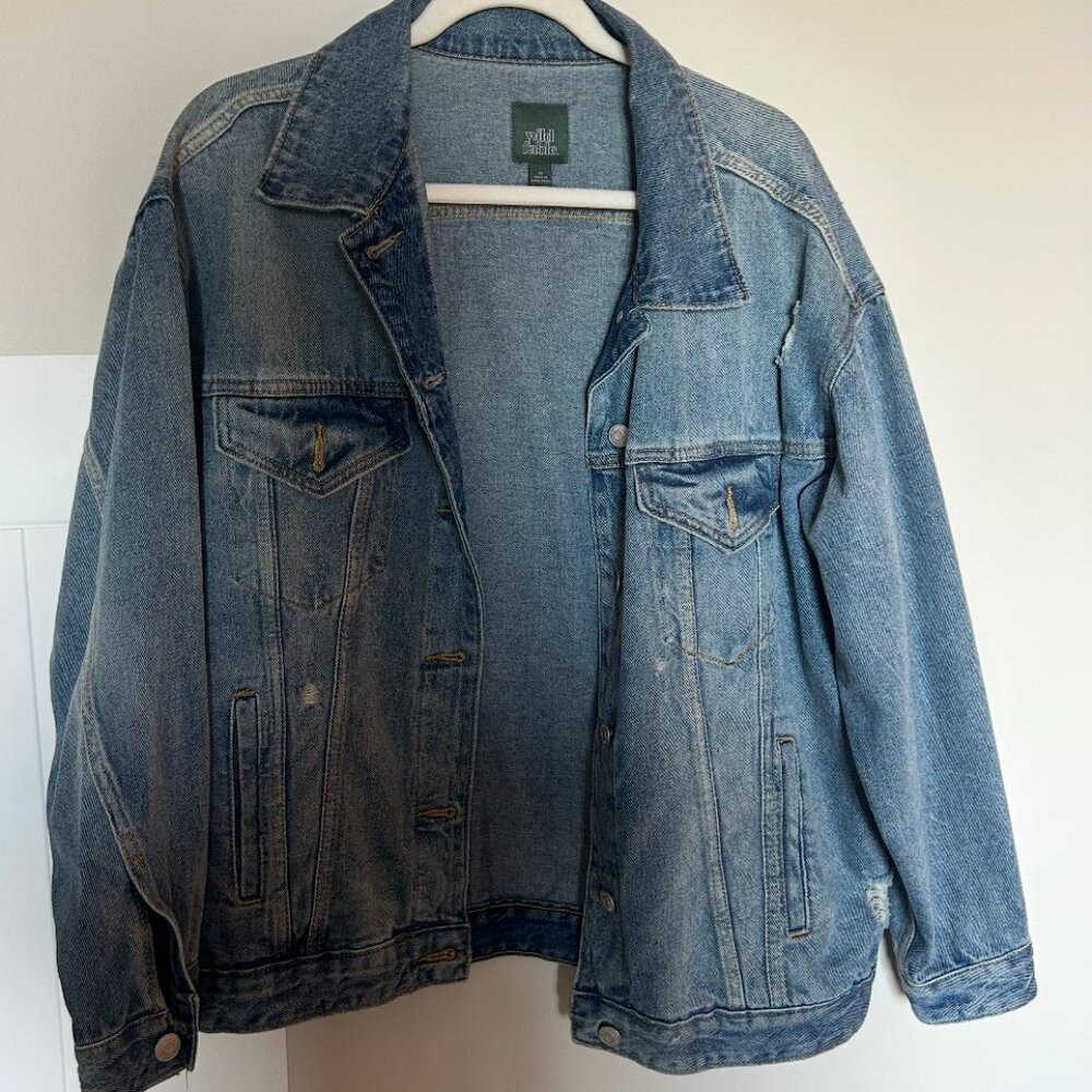 NWOT Oversized Trucker Denim Jacket Distressed Medium